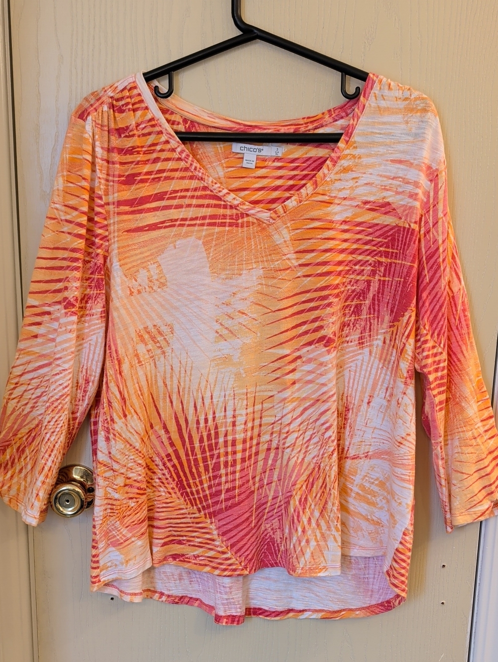 Chico's Tropical Palm Print Top Size 3 (XL) Orange Pink V-Neck Long Sleeve